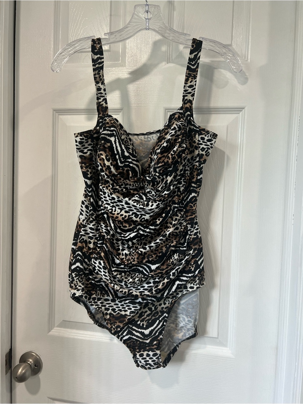 Women’s Leopard Print One-Piece Swimsuit - Black & Brown